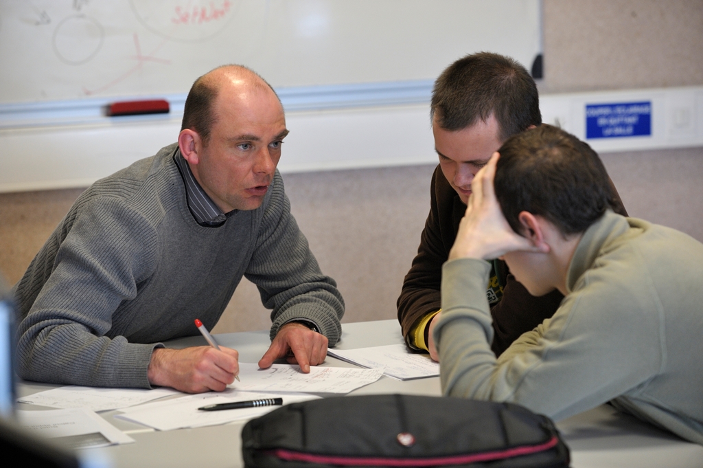 ENSTA Bretagne : cours en petit groupe